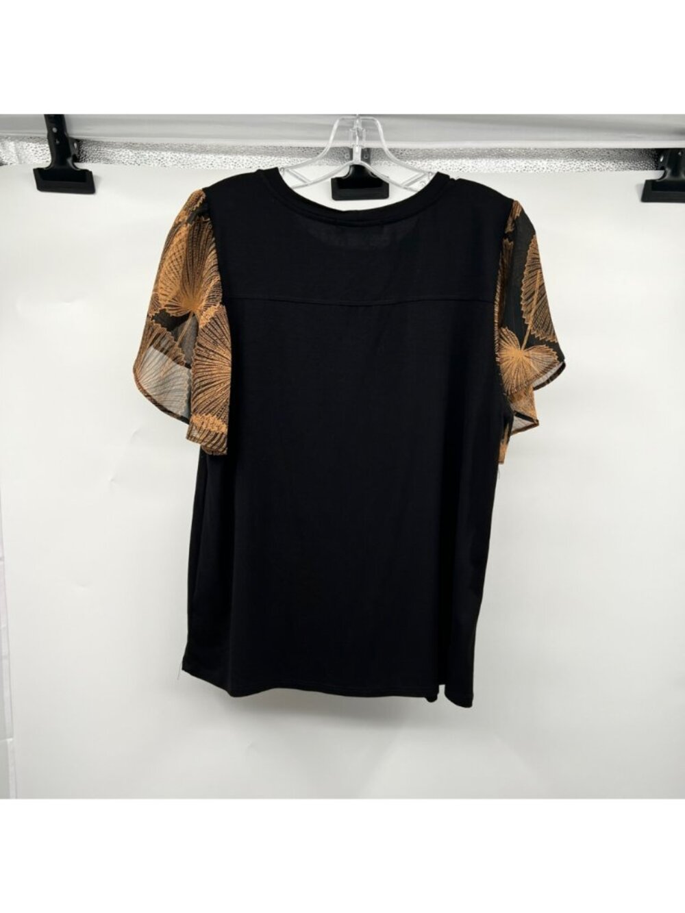 Beacon Apparel Womens Top Short Petal Sleeve Black/Multi Size Large - Picture 7 of 9